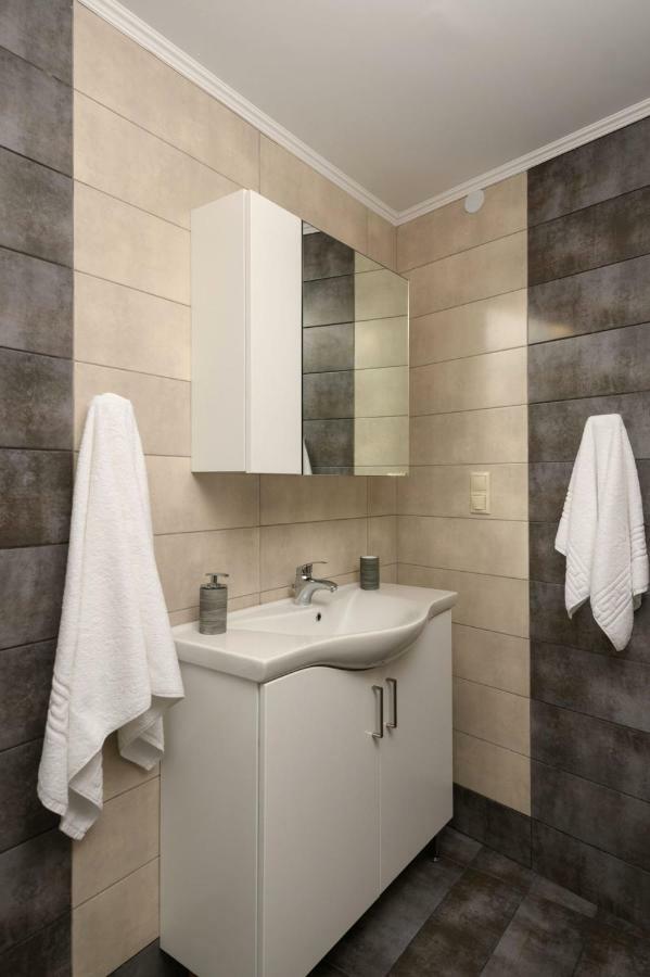 Coral Sea Apartment Кокинос Пиргос Екстериор снимка