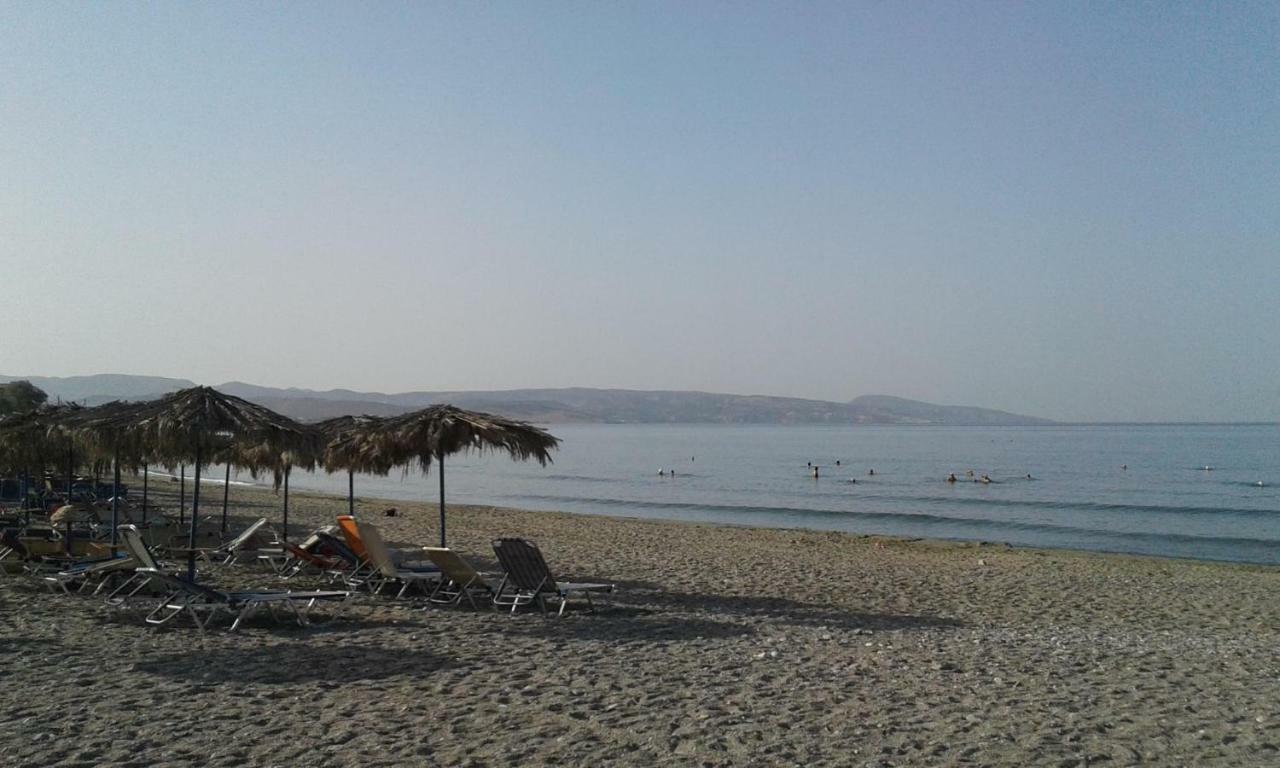 Coral Sea Apartment Кокинос Пиргос Екстериор снимка