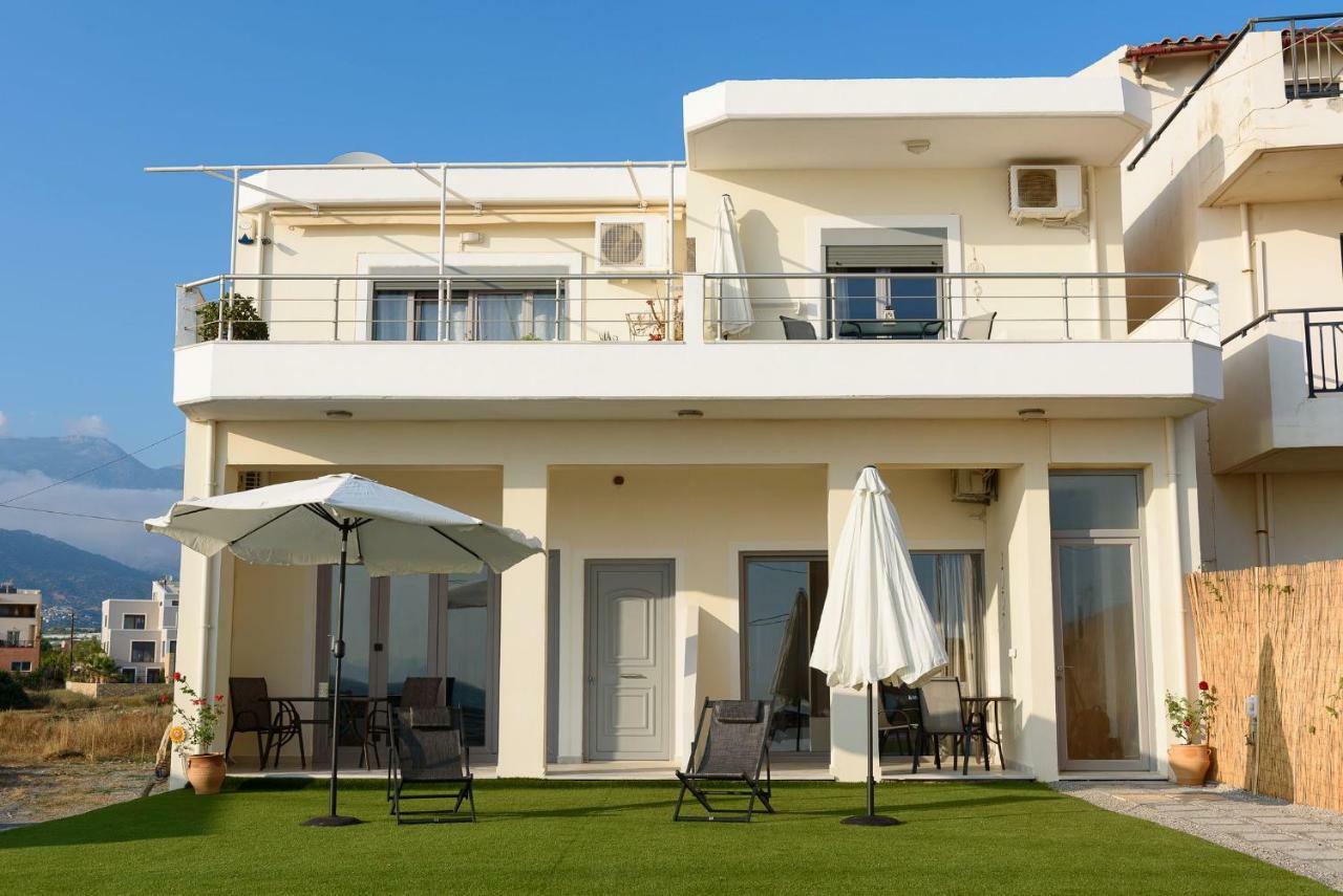 Coral Sea Apartment Кокинос Пиргос Екстериор снимка