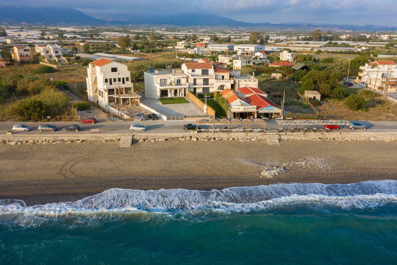 Coral Sea Apartment Кокинос Пиргос Екстериор снимка