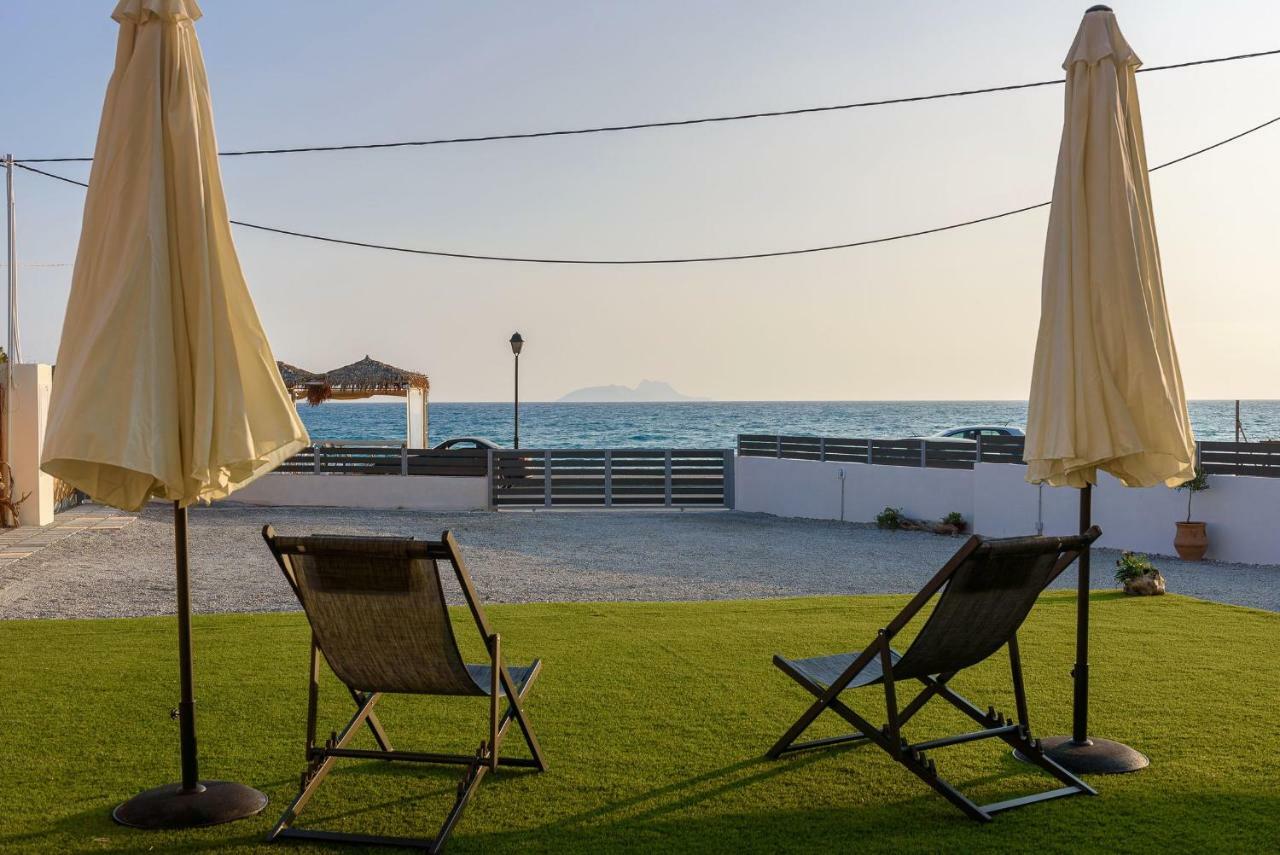 Coral Sea Apartment Кокинос Пиргос Екстериор снимка