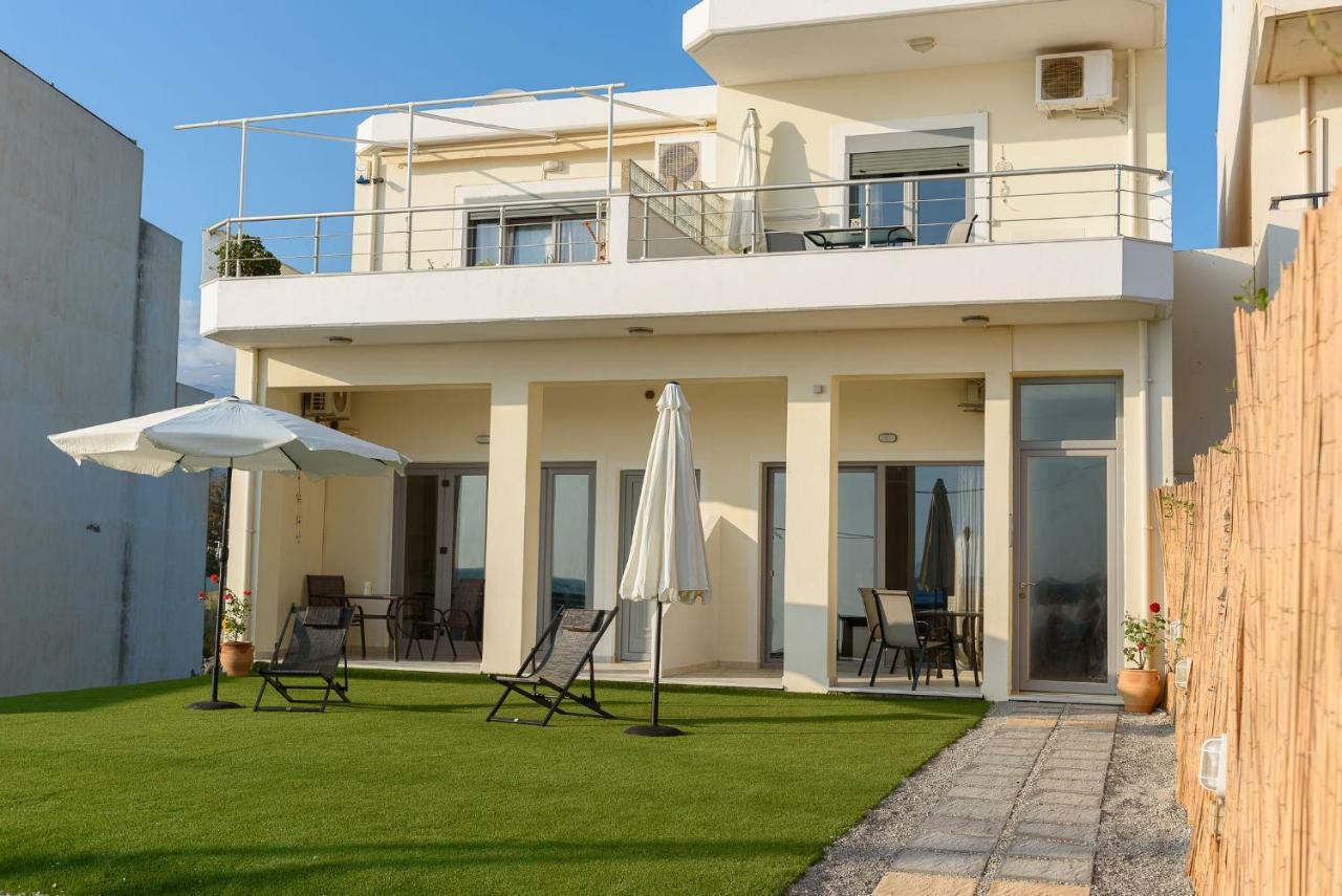 Coral Sea Apartment Кокинос Пиргос Екстериор снимка